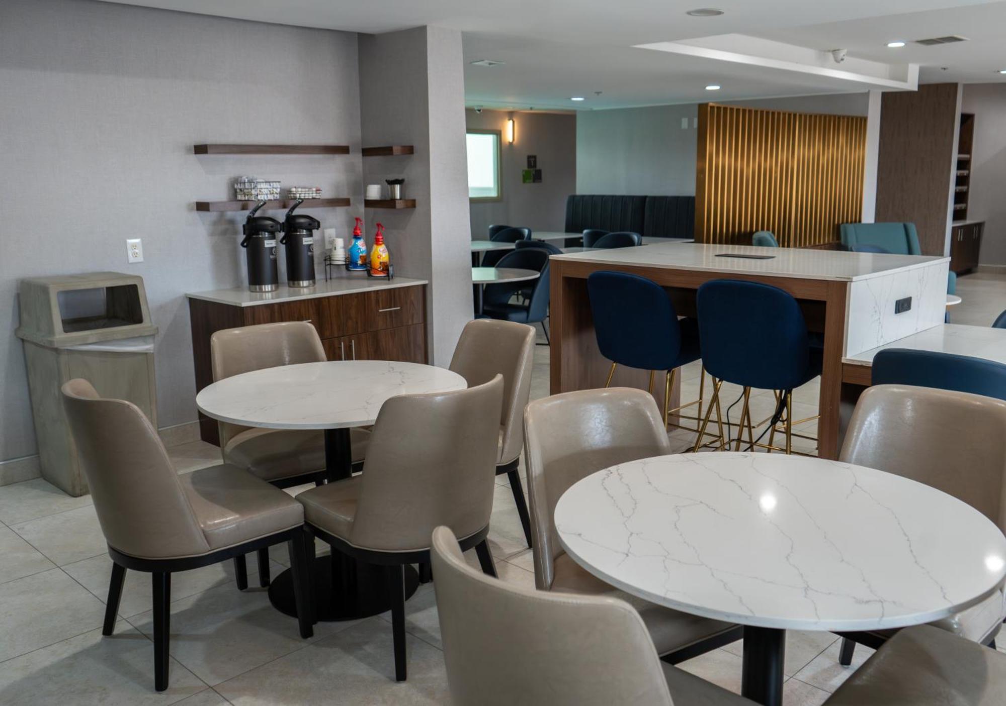 La Quinta By Wyndham Dallas Мескит Экстерьер фото